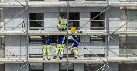 Spory wzrost przeciętnego wynagrodzenia w Polsce. Inflacji jednak nie przebił