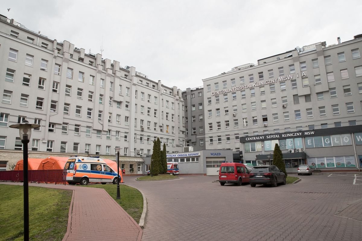 Warszawa. Szpital MSWiA przy ul. Wołoskiej w Warszawie