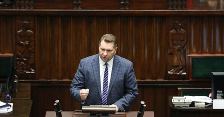 Dyrektor szkoły komentuje pomysły Czarnka. "Bardzo nam utrudnia"