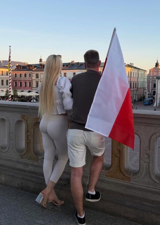 Marianna Schreiber z tajemniczym mężczyzną 