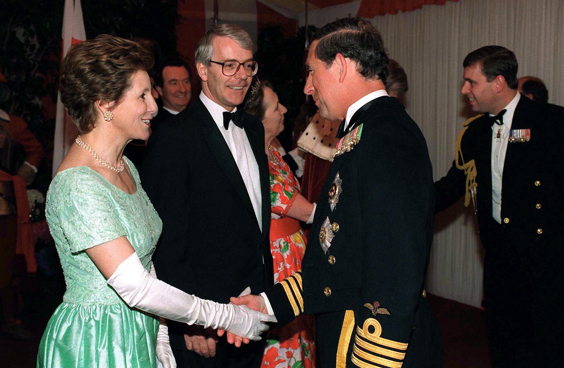 Książę Charles i premier Wielkiej Brytanii John Major