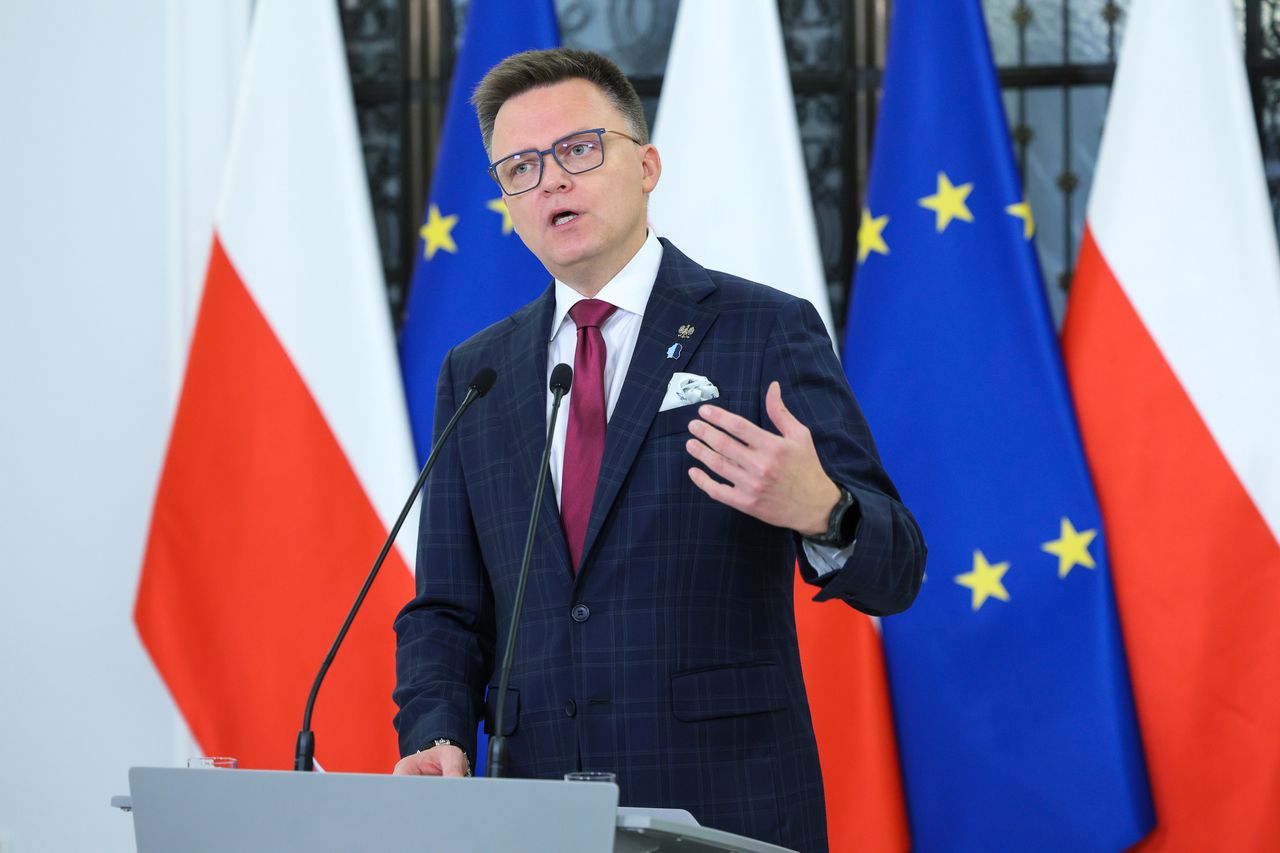 Przesłuchanie Szymona Hołowni. Wyjaśni słowa o "zamachu stanu"