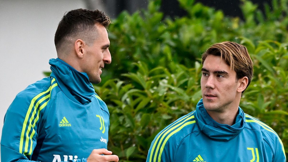 Na zdjęciu: Arkadiusz Milik i Dusan Vlahović