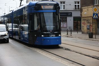 Duże zmiany w kursach tramwajów i autobusów po Krakowie i aglomeracji. Jeszcze przed wakacjami