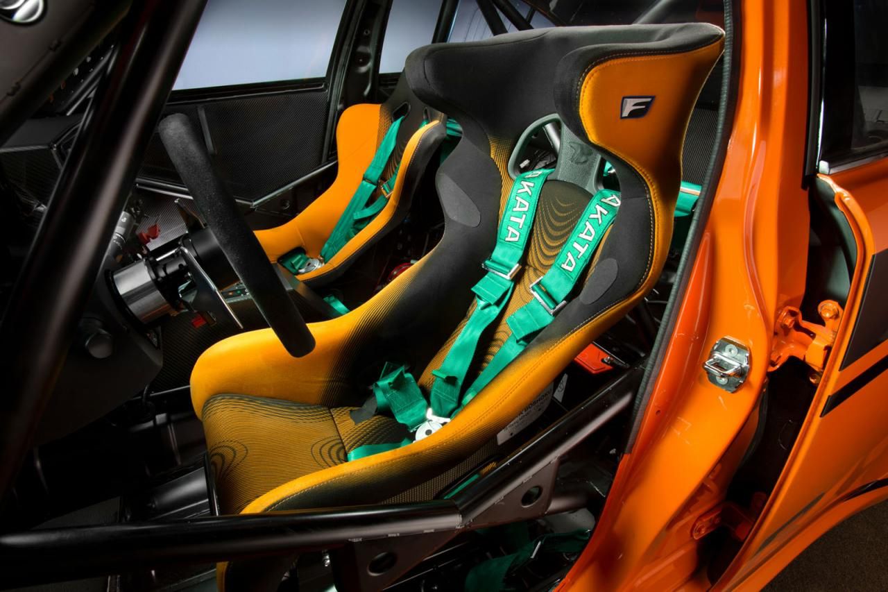 Lexus IS F CCS-R