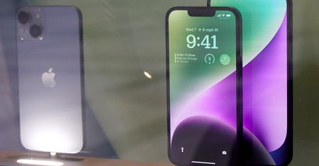 Tak inflacja wpłynęła na sprzedaż smartfonów. Analitycy nigdy czegoś takiego nie widzieli