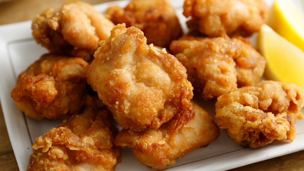 Kurczak w cieście kokosowym to obiad w azjatyckim stylu