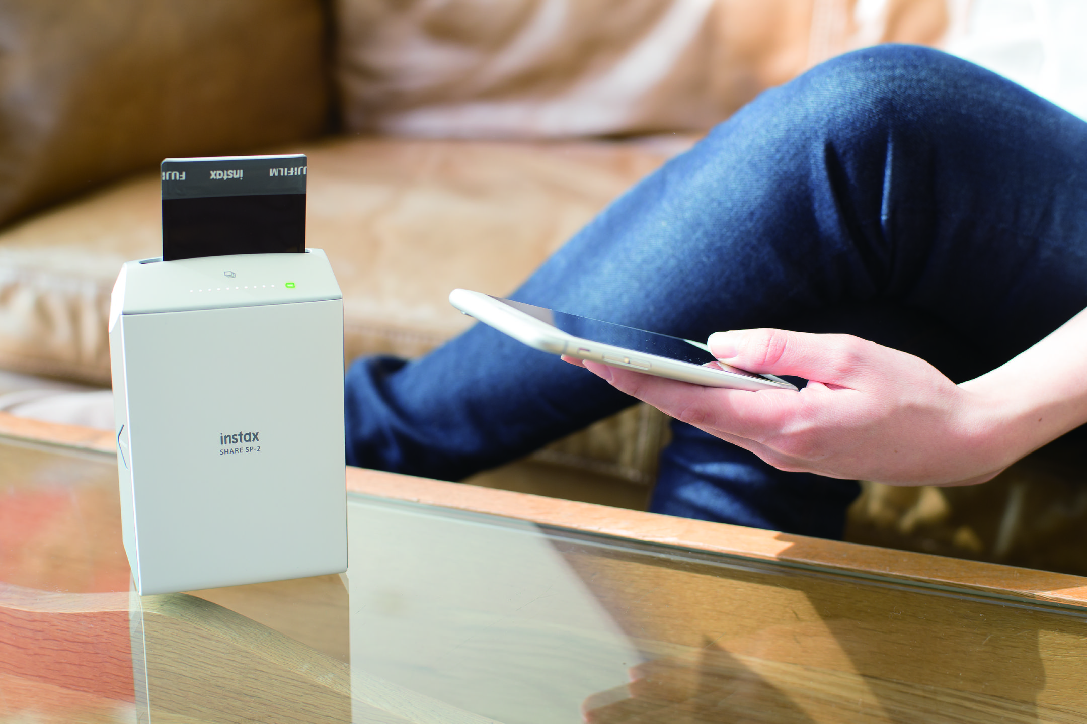 Fujifilm Instax Share SP-2 - mobilna drukarka na wkłady Instax mini z rozdzielczością 320 dpi 3