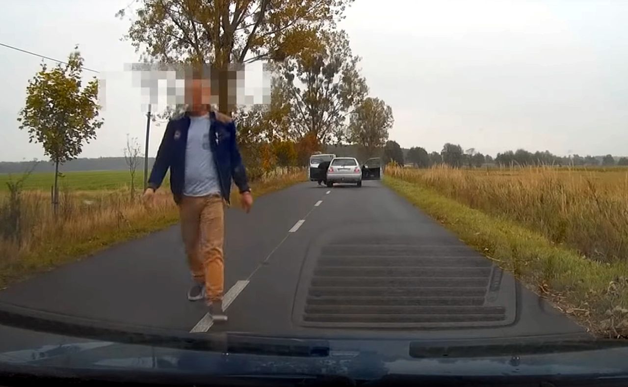 Agresja za kierownicą. Mieszanina ignorancji i głupoty, która jest w każdym z nas