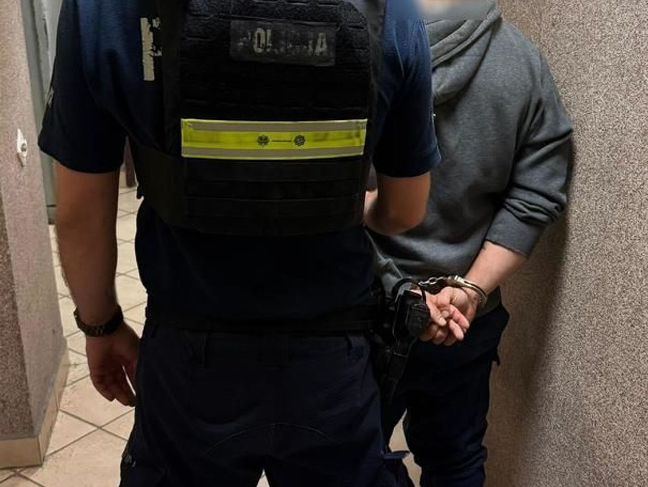 Brzeziny: Groził kierowcy pistoletem-zabawką. 38-latek zatrzymany