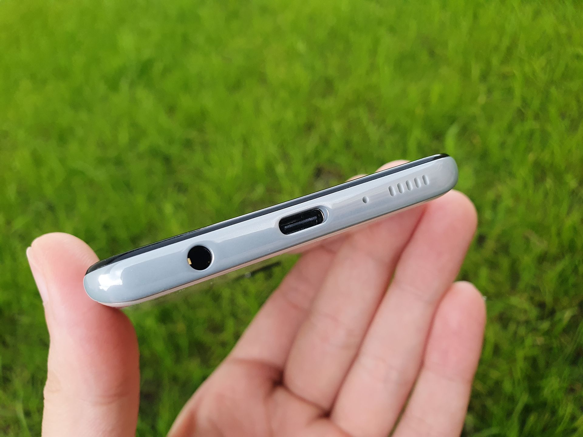 Samsung Galaxy A41: test niedrogiego smartfonu ze świetnym ekranem i dobrą baterią 5