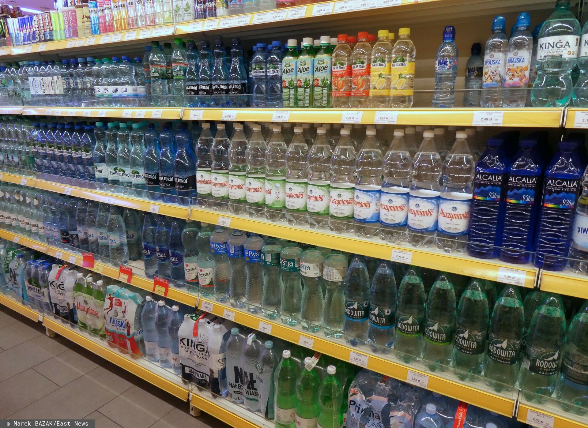VAT na wodę mineralną: Czy podatek zgniecie zdrowe wybory?