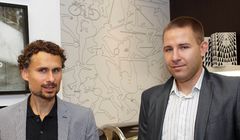 Adidas stawia na Twitter, Instagram i RASP kosztem Facebooka i telewizji