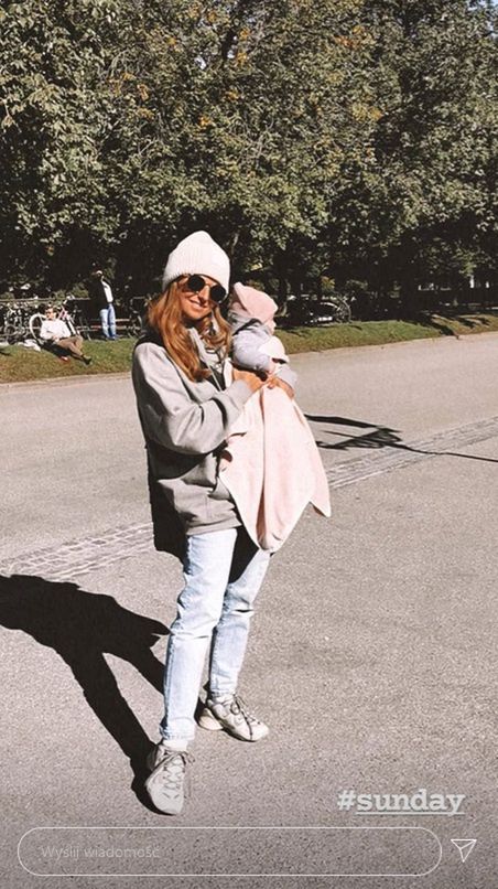Anna Lewandowska spędza niedzielę z córkami