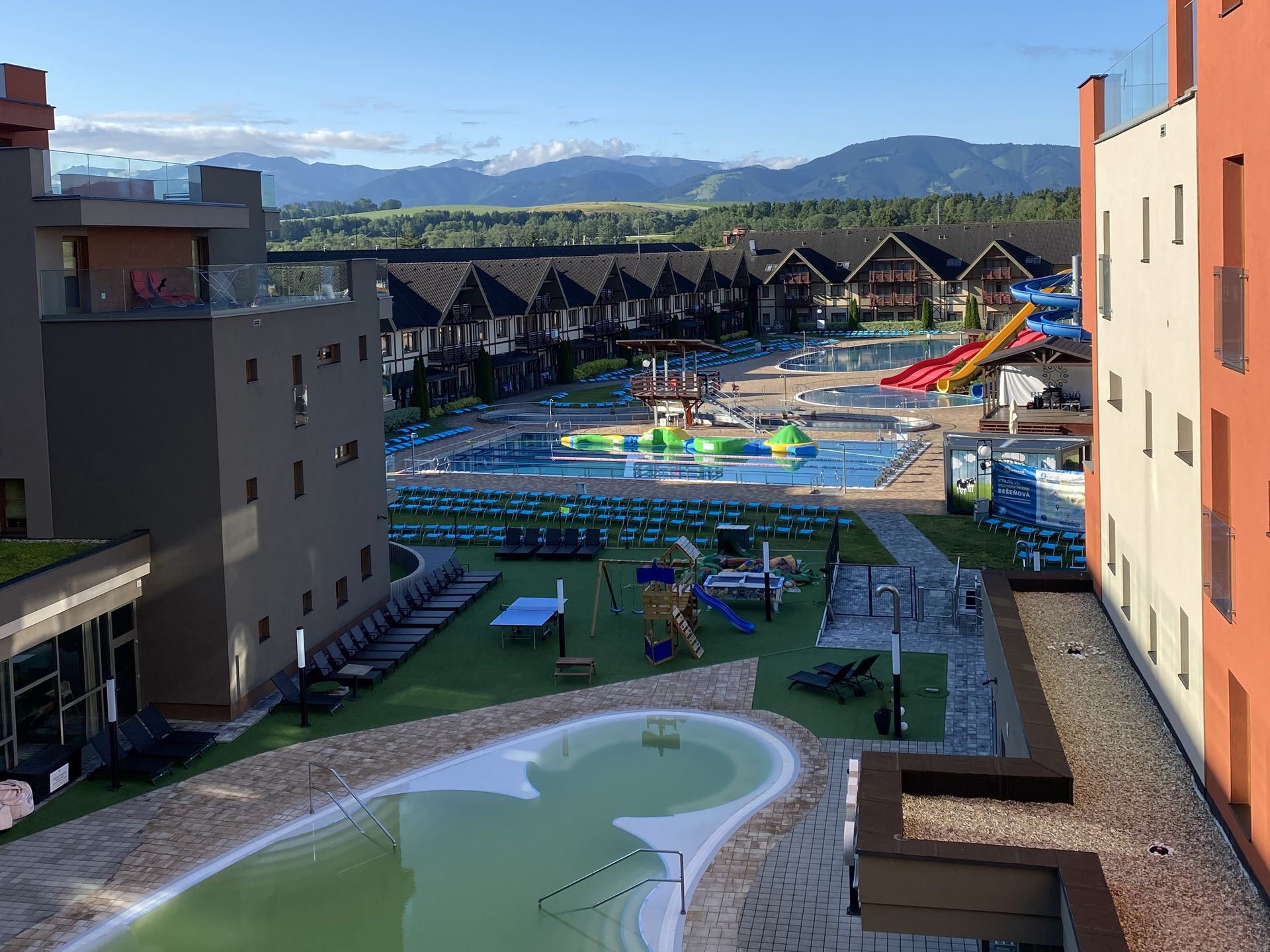 Widok na aquapark Basenowa