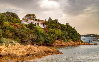 Włosi zajęli 11 rezydencji Wiaczesława Mosze Kantora. Szeroko zakrojona akcja służb