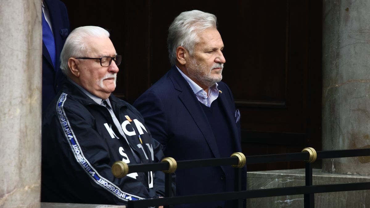 Former Presidents of Poland Lech Walesa and Aleksander Kwasniewski before Donald Tusk programme speech as Prime Minister at Polish Parliament in Warsaw, Poland on December 12, 2023. (Photo by Jakub Porzycki/NurPhoto via Getty Images)