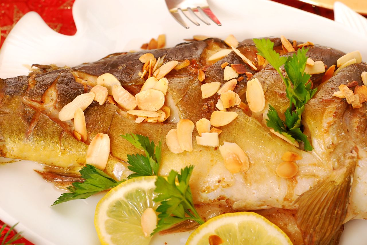 Co zamiast karpia na święta? Lista smacznych ryb, po które Polacy sięgają najczęściej