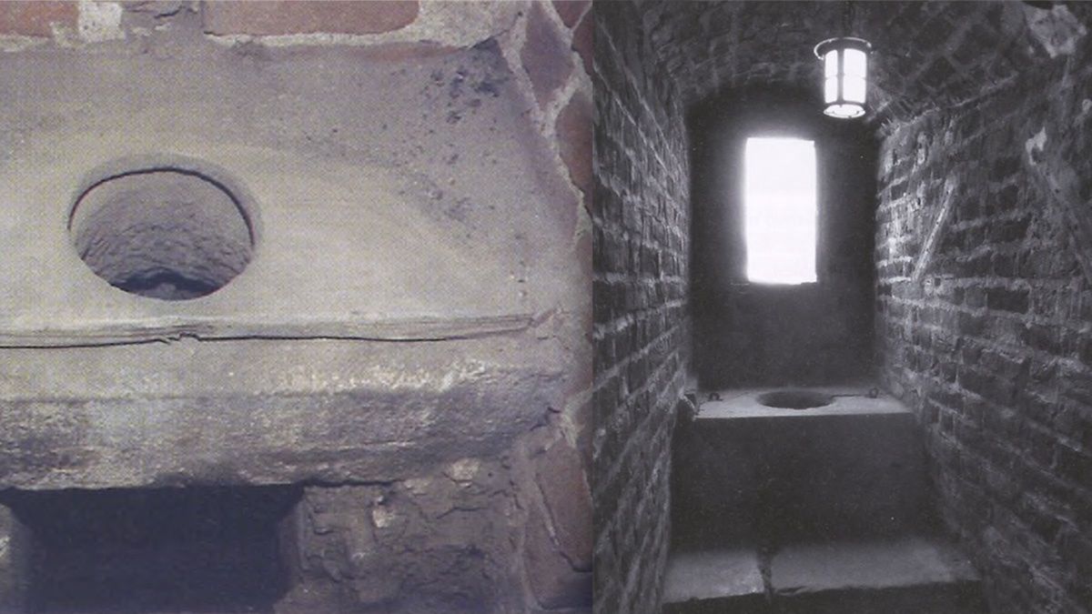 Dzisiejsza forma średniowiecznych toalet przeznaczonych dla straży: przy ganku strażniczym w zachodnim rejonie zamku górnego (z lewej) i w skarbcu katedralnym (z prawej).