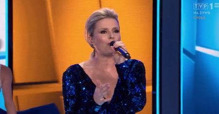 Halina Mlynkova w zaawansowanej ciąży na scenie. Podkreśliła krągłości