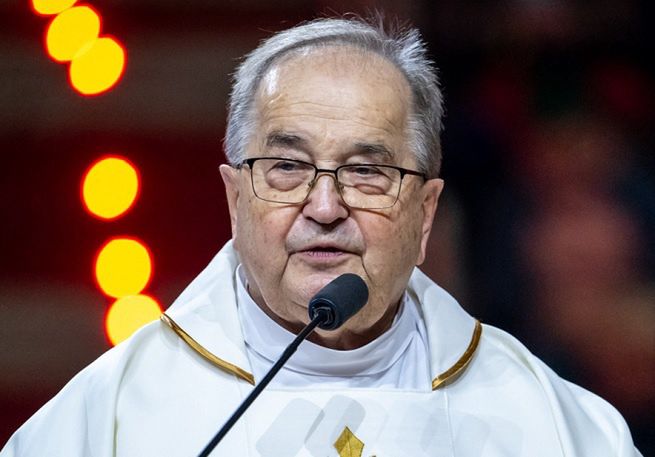 Dziennik o. Rydzyka też w dołku reklamowym po zmianie władzy. Więcej pracowników, ale mniej na pensje