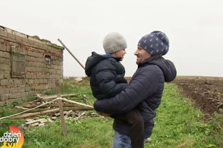 Był opiekunem chłopca z domu dziecka. Teraz jest jego tatą