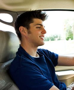 Kierowcy pokolenia internetu są roztargnieni na drodze