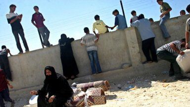 Palestyńczycy na granicy z Egiptem