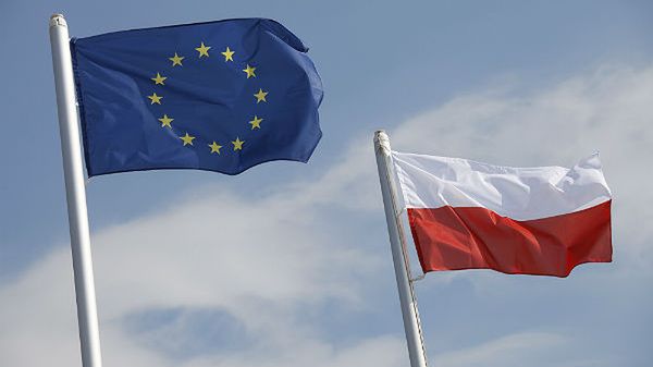 1 maja 2019:  W środę, 1 maja obchodzimy 15 rocznicę wstąpienia Polski do UE