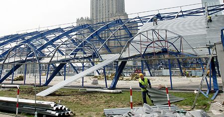 Koniec mega-blaszaka