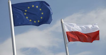 1 maja 2019:  W środę, 1 maja obchodzimy 15 rocznicę wstąpienia Polski do UE