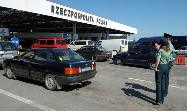 Polacy rejestrują samochody dla Ukraińców