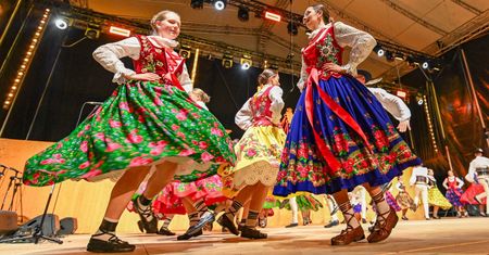 Złote Ciupagi pojadą do Bułgarii, Węgier i Turcji. Finał 57. Międzynarodowego Festiwalu Folkloru Ziem Górskich w Zakopanem