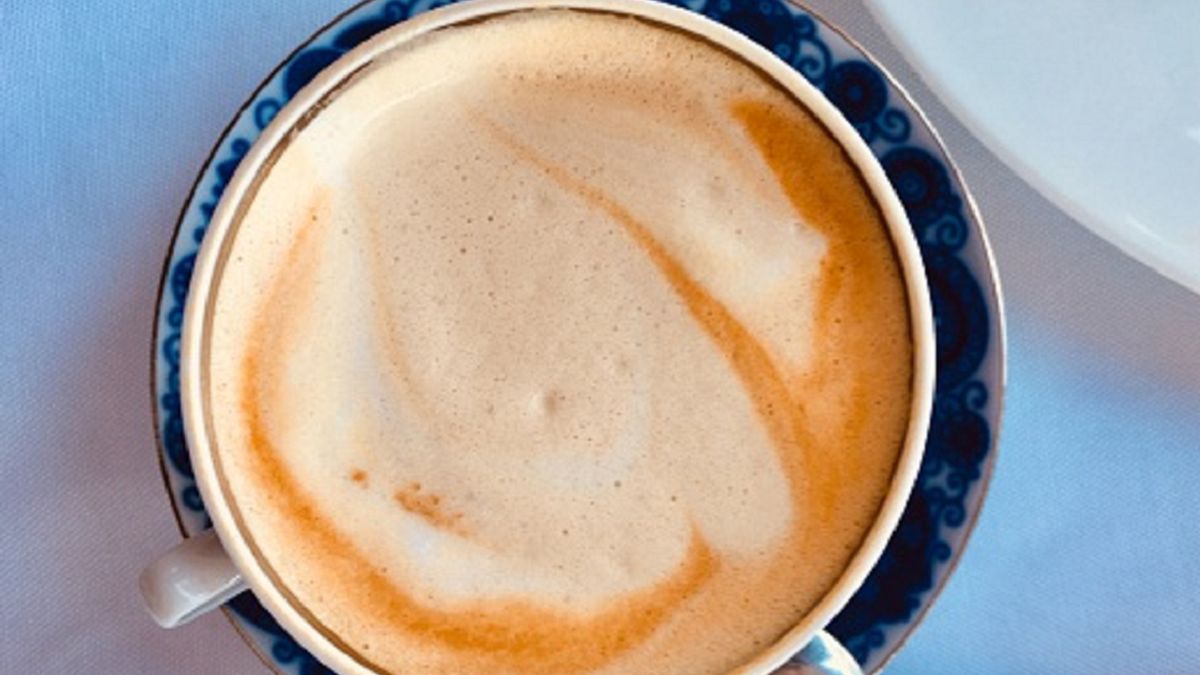 Kawa z koglem moglem.