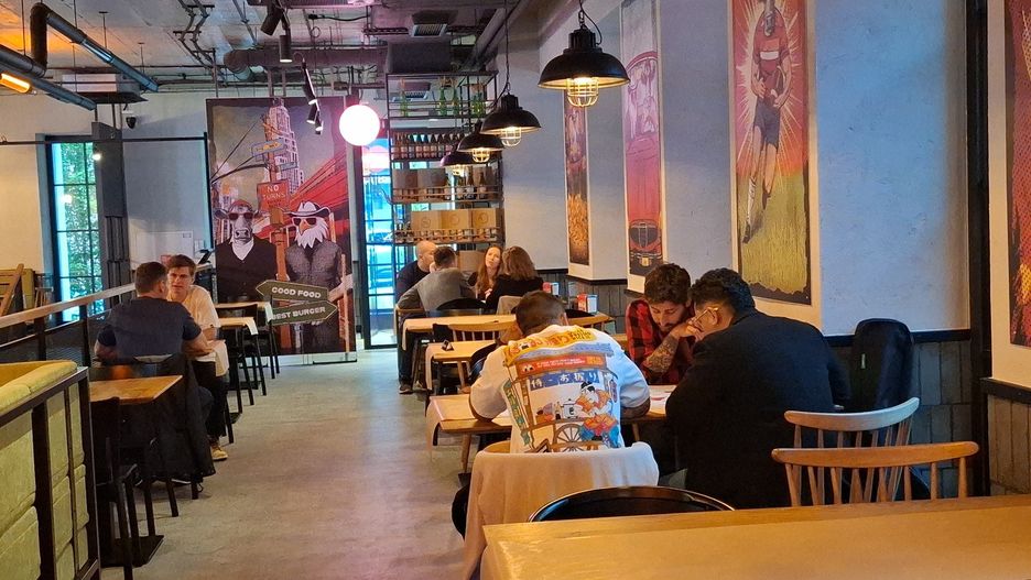 Otwarcie Hej Joe na Fabrycznej 13