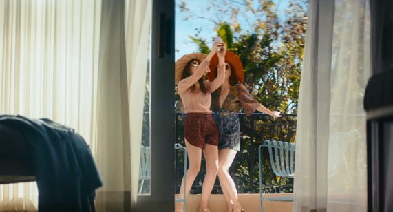 Booking.com z kampanią wizerunkową "Be a Booker"