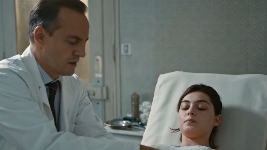 Anamaria Vartolomei w przejmującej głównej roli w filmie "Zdarzyło się"
