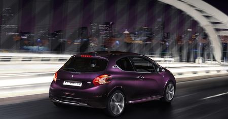 Stylowy Peugeot 208 XY w produkcyjnej wersji już w Paryżu!