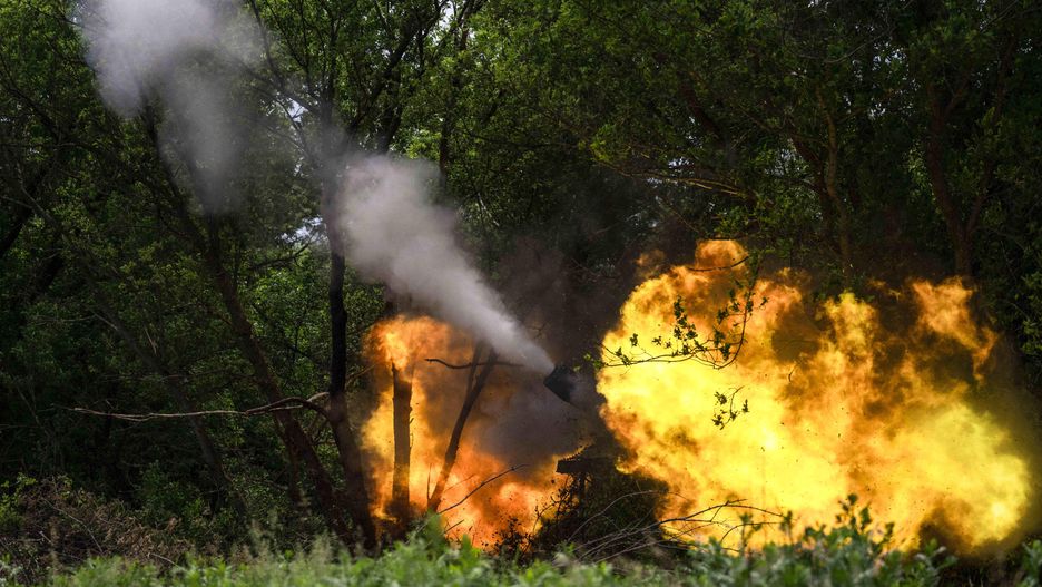 Military mobility continues in Bakhmut frontline
DONETSK OBLAST, UKRAINE - MAY 28: Ukrainian artillery batteries fire on the Bahkmut frontline in Donetsk Oblast, Ukraine on May 28, 2023. Mobilisation of the Ukrainian army continues in the Donetsk region, where the most clashes took place in the Russian-Ukrainian War. Muhammed Enes Yildirim / Anadolu Agency/ABACAPRESS.COM 
Dostawca: PAP/Abaca
AA/ABACA
Military mobility continues in Bakhmut frontline