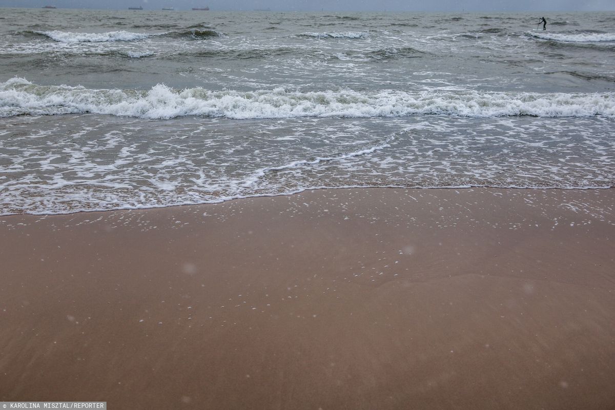 Na plaży w Gdyni znaleziono ciało kobiety