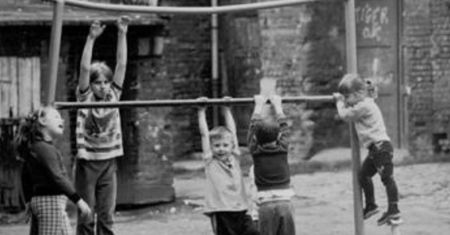 Pamiętasz kumpli z dzieciństwa? Nostalgiczne wspomnienia