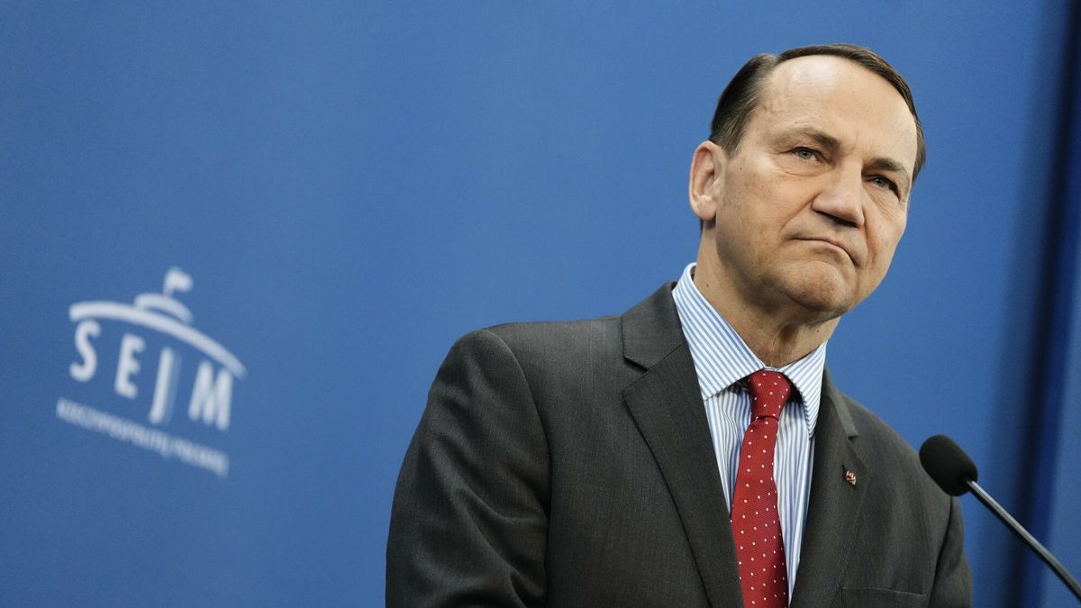 Sikorski dla czeskich mediów: nie wierzę, że USA wycofają się z Europy