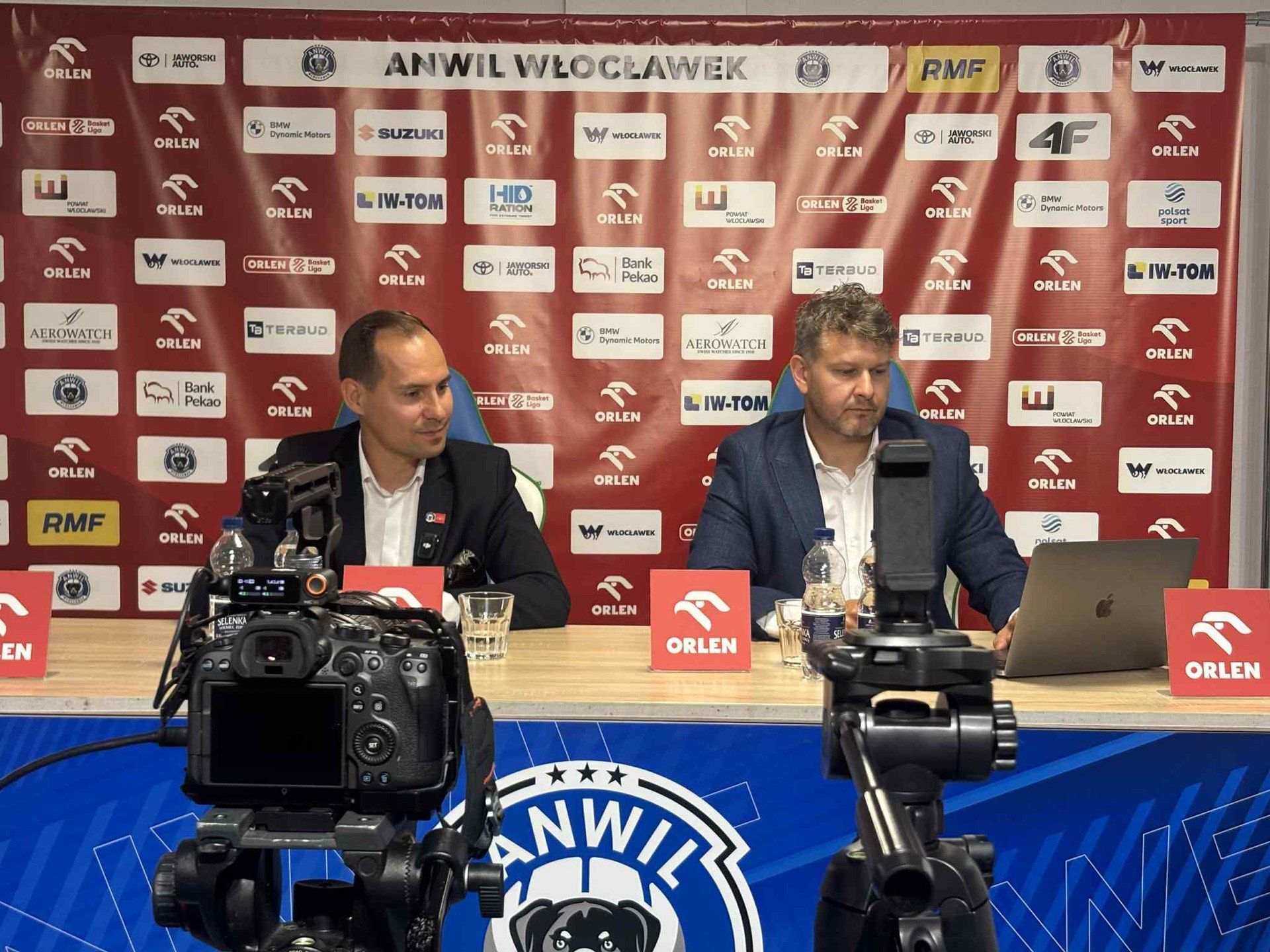 Łukasz Pszczółkowski, prezes KK Włocławek SA i media menager Michał Fałkowski