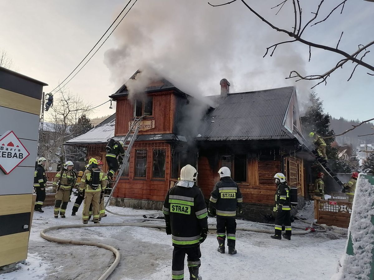 Pożar drewnianego domu w Szczyrku  