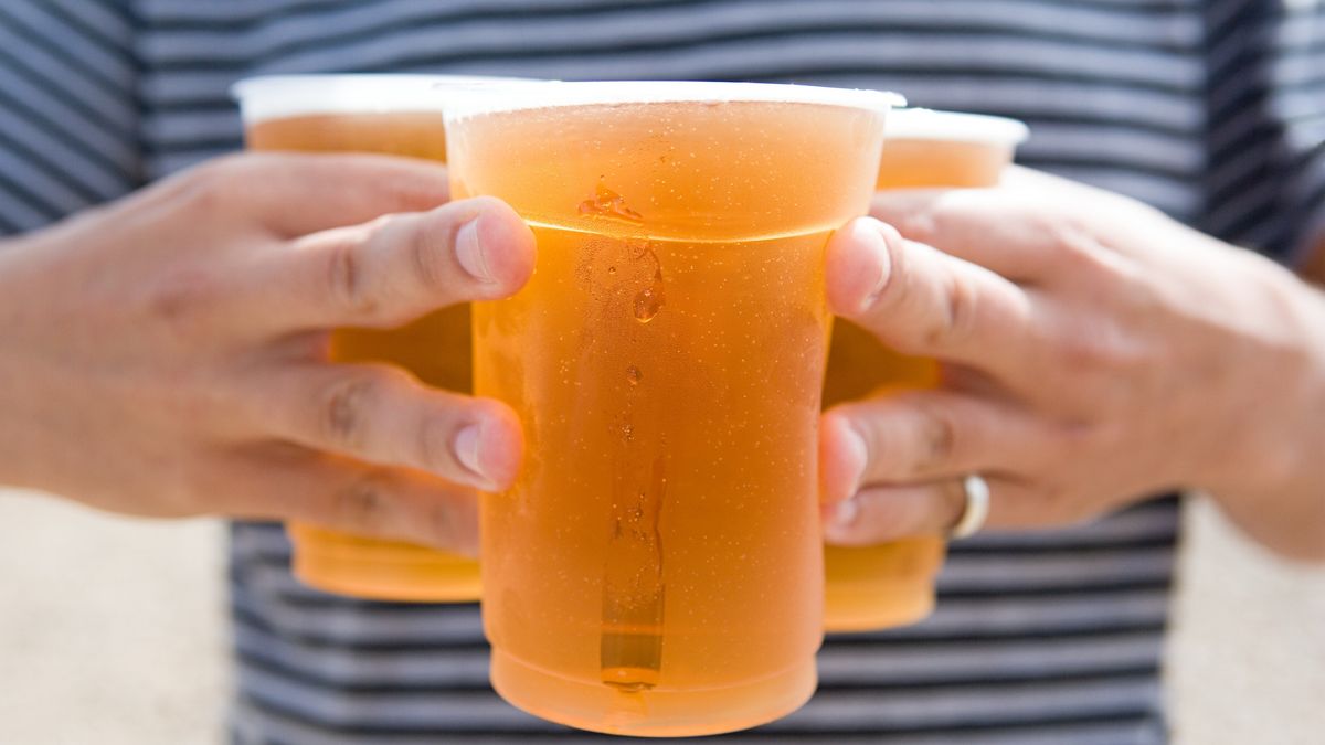 Alkohol jest szkodliwy szczególnie w upały