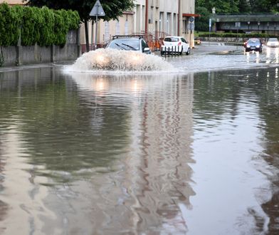 Potężne burze nad Polską. Kilkaset interwencji strażaków. Gdzie jest najgorzej?