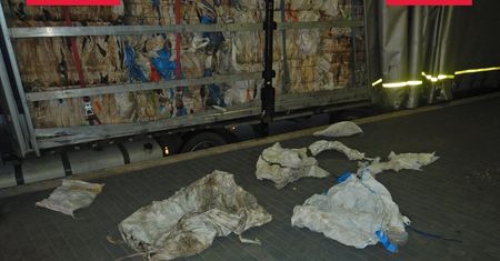 Lubelska KAS zatrzymała 21 ton nielegalnie przewożonych odpadów