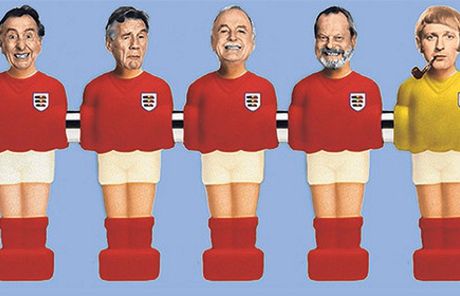 Monty Python pokazali "Always Look On The Bright Side Of Life". "Porażka reprezentacji Anglii"