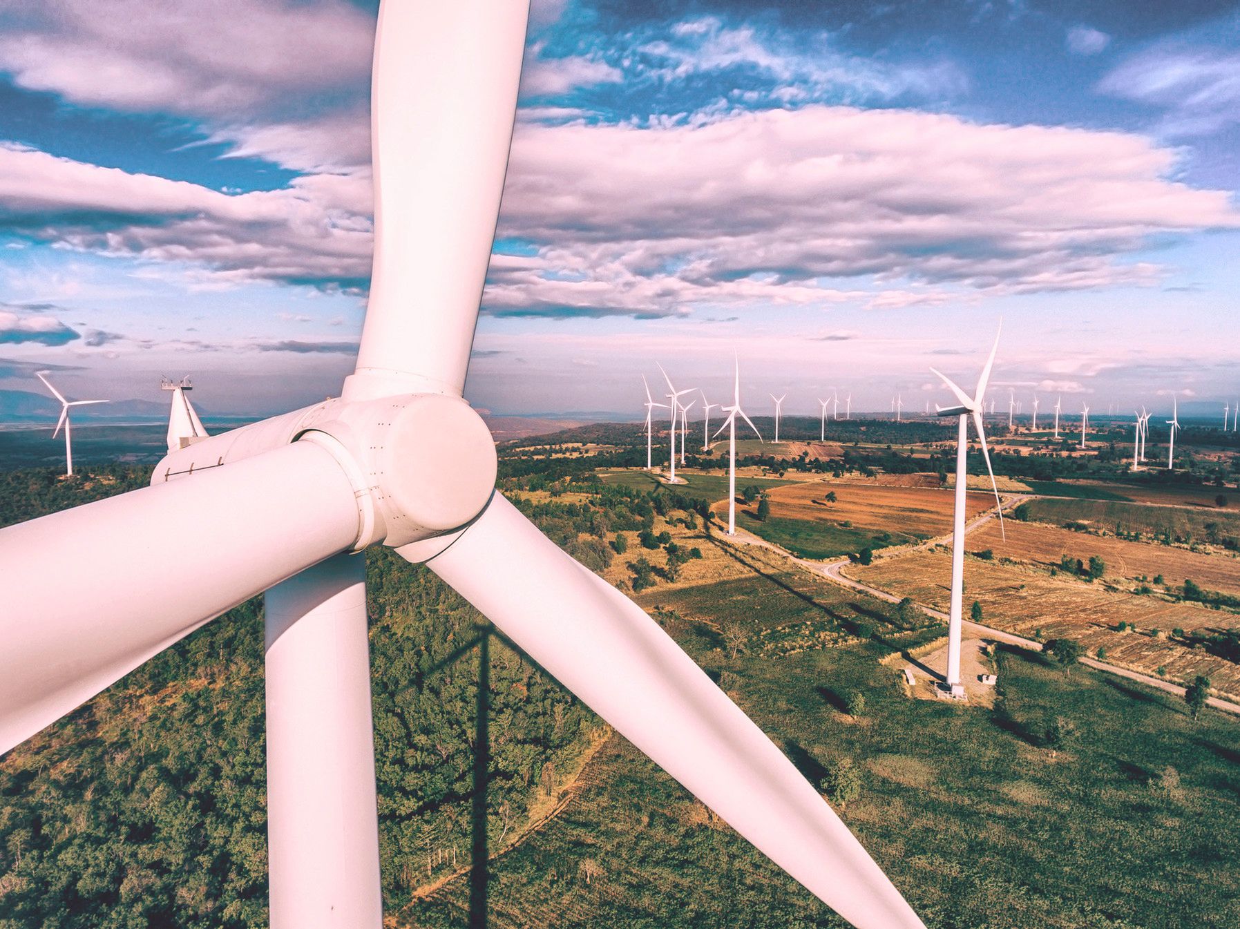 Marka już teraz korzysta z odnawialnych źródeł energii przy produkcji samochodów