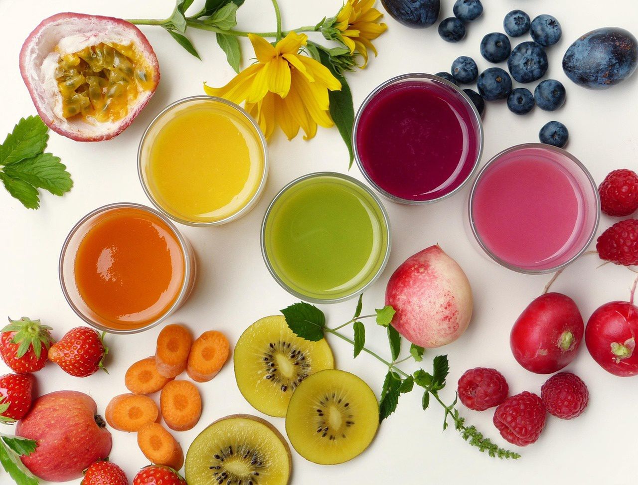 Koktajle na lato – najlepsze przepisy na upały z Nutribullet® Pro 900